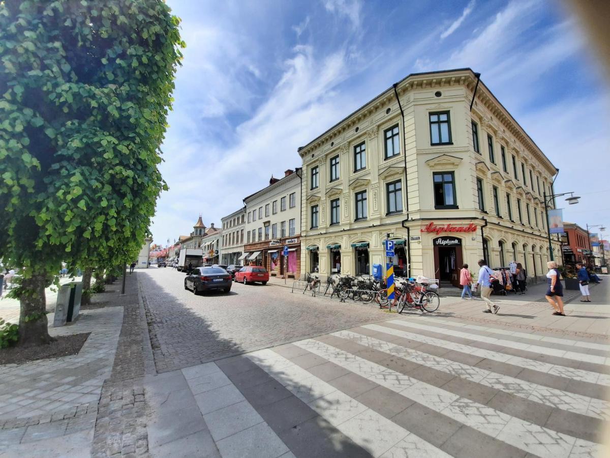 Broholm Bed&Breakfast Lidköping Exterior foto